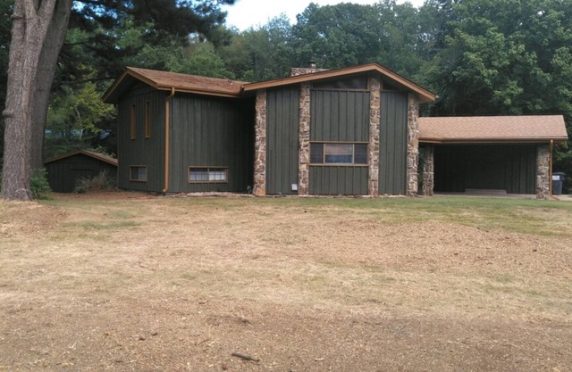 Red River Retreat - Three Bedroom House, Sleeps 12
