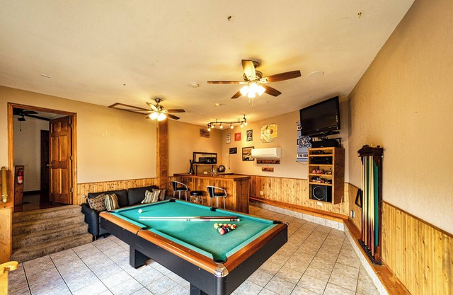 Redbud Retreat – Amenity-Filled Waterfront Home!