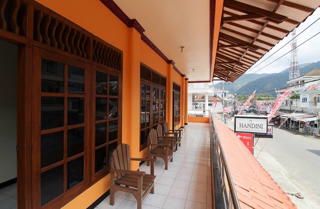 RedDoorz near Sarangan Lake