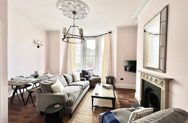 Redland Suites - Apartment 4