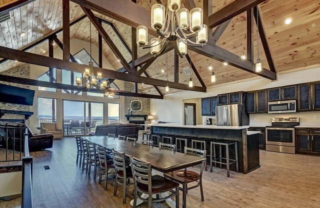 Reduced Fall Rates, Lakeview Lodge w/Million$ View