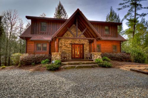 Reel Creek Lodge - Fightingtown Creek Cabin