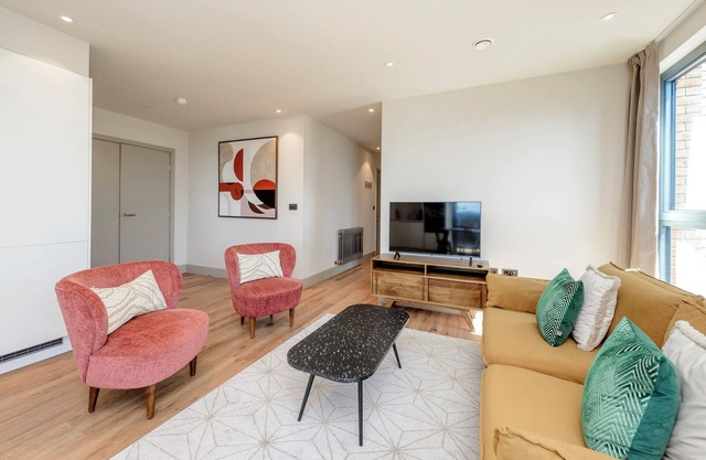 Refined London Haven