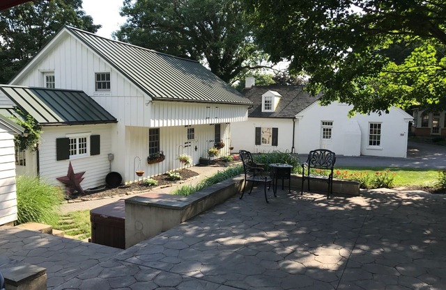 refinished barn with pool table, ping pong, pool and hot tub!