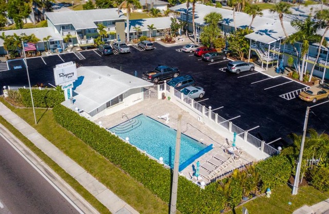 Regency Inn & Suites Sarasota