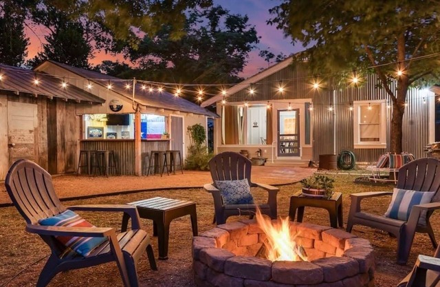 Reizend Haus 2 Bedroom Home by RedAwning