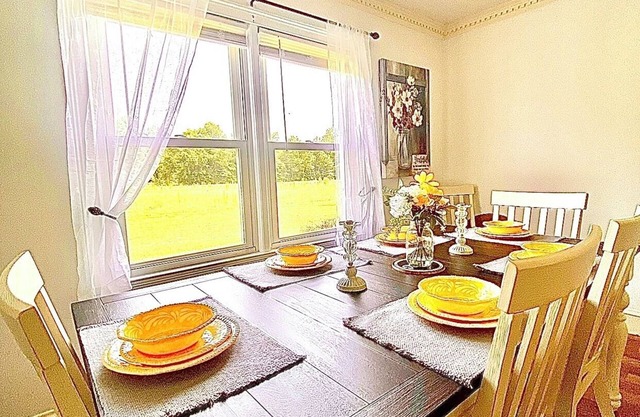 Rejuvenating Farmhouse, 25 minutes from Myrtle Beach (Pet Friendly)