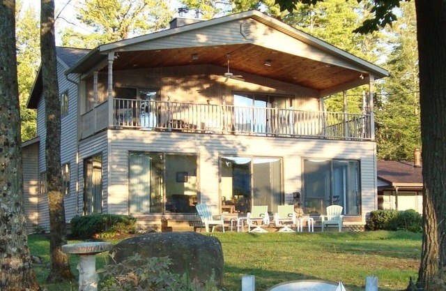 Relax and Enjoy Beautiful Lake George