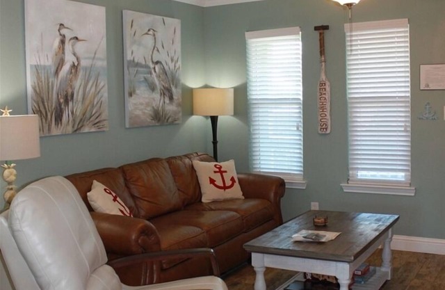 Relax and fish on the water in this beautifully decorated.