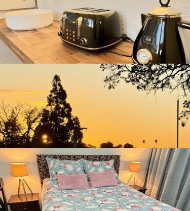 Relax in a Stylish House Sunset Views Free Parking in heart of Epsom