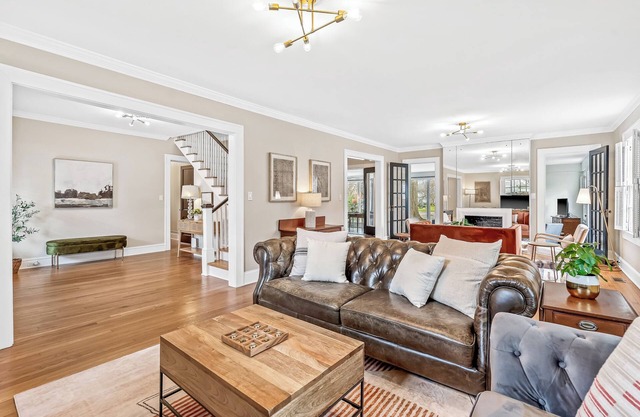 Relax in Historic Downtown Burlington | The Fogleman House | Minutes from Elon