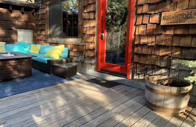 Relax & Refresh at Rockwood Cottage
