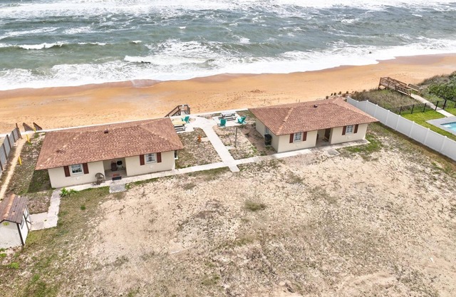 Relax! Steps to Quiet Beach | Quarter Deck Cottage in Flagler Beach | Lovely Beachside Location