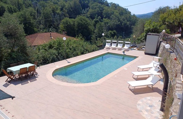 "Relaxed time-outs at Casa Viola - your little vacation paradise with pool