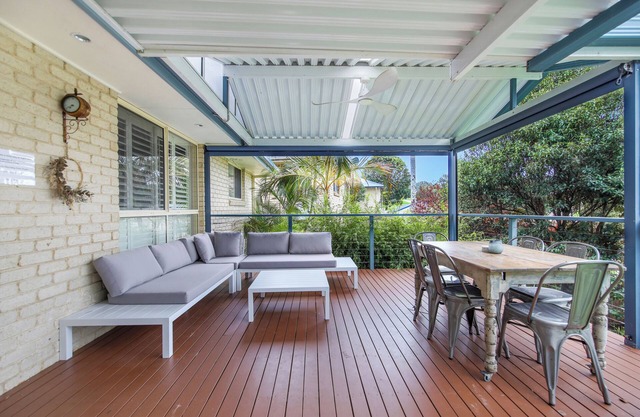 Relaxing 3BR holiday home close to Sawtell, pet-friendly, large garden
