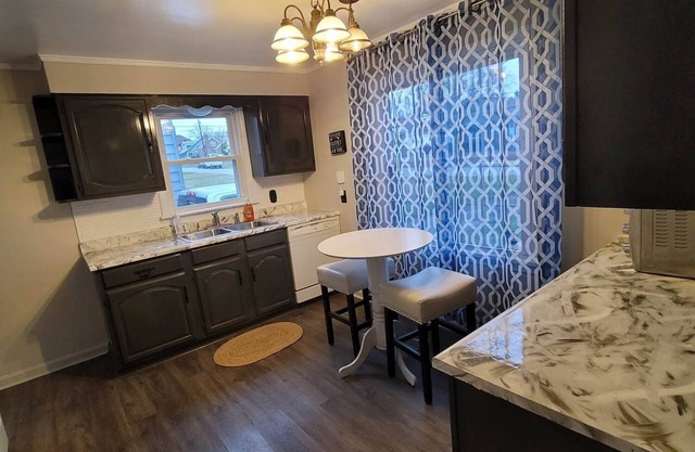 Relaxing Boardman 3 Bedroom Home