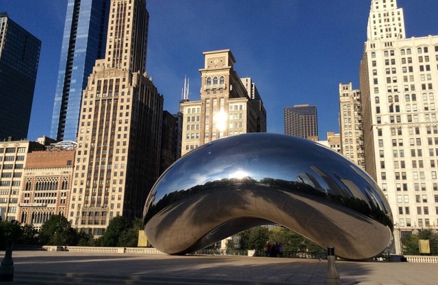 Relaxing King Stay! Pet-friendly Property w/Gym | Steps to Chicago Riverwalk!