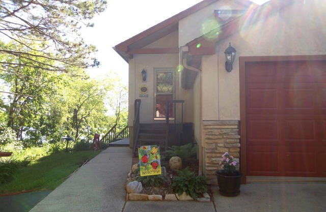 Relaxing Lake Home on the Edge of Kettle Moraine State Forest