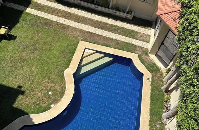 Relaxing villa with private pool and 5 master bedrooms