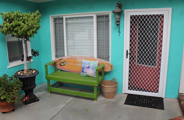 REMODELED COTTAGE -BEST BACKYARD AREA IN PIERPONT!