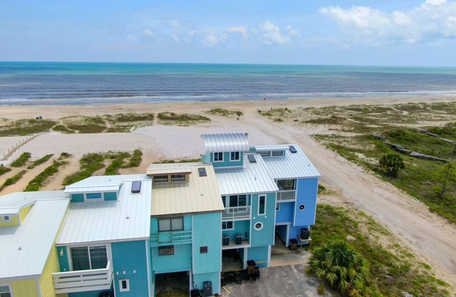 Remodeled Gulf Front Townhome