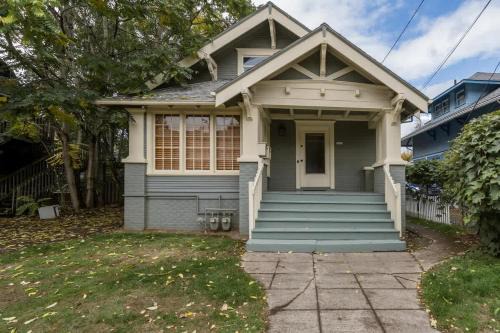 Remodeled Home in the Heart of Hawthorne