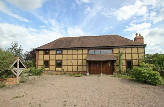 Remodelled Manor House Country Retreat