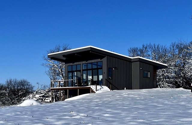 Remote Prairie Home Getaway