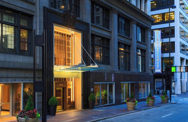 Renaissance Cincinnati Downtown Hotel