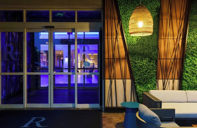 Renaissance Meadowlands Hotel