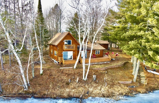 Renewed Lakeside Retreat with Stunning View