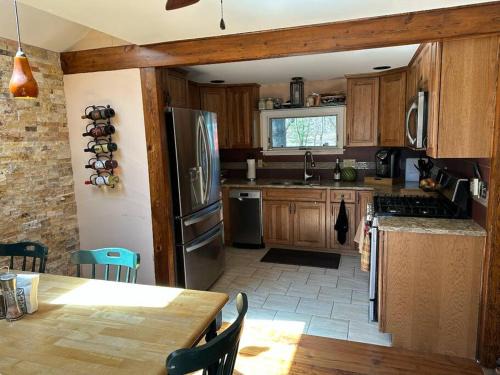 Renovated 3BDLakehouse w Kayaks fully stocked!