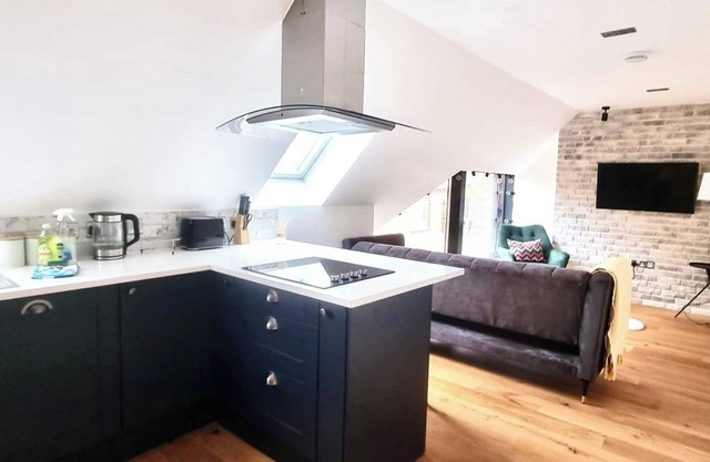 Renovated Apt - Nottingham Castle Views & Parking