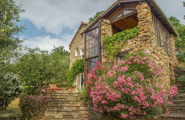 Renovated but rustic stone shepherd's cottage, exceptional views