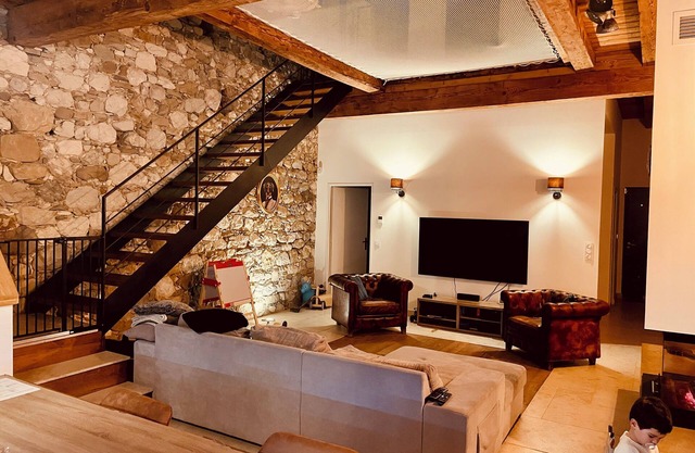 Renovated farmhouse located in the countryside, semi-detached, not overlooked.