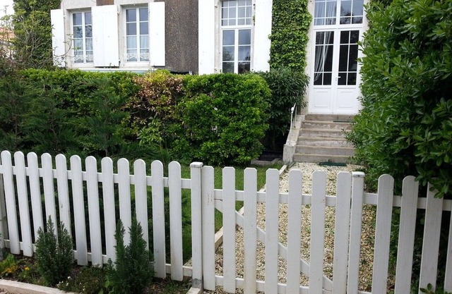 Renovated cottage with garden, pet-friendly, near Vendéen beaches