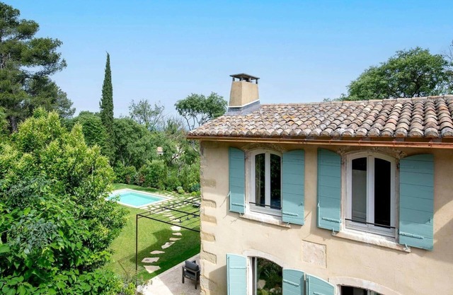 Renovated farmhouse in a vineyard