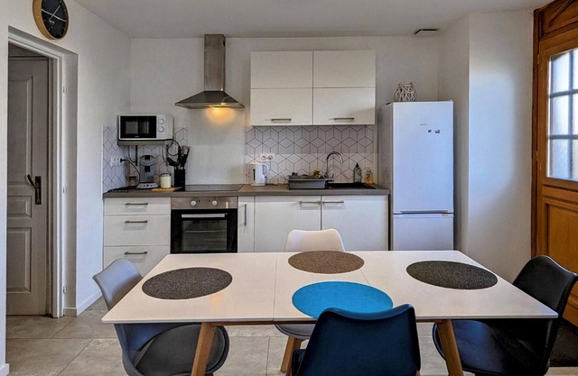 Renovated house with garden, AC, parking, WiFi - Quiet in Héricourt