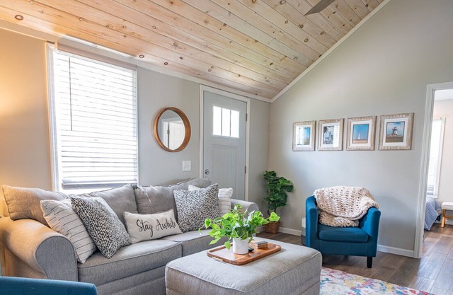 Renovated Retreat: Home in Huron, close to beaches
