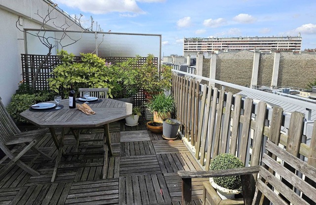 Renovated studio with a beautiful terrace
