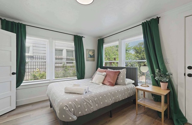 Renovated Victorian Gem in the heart of Sacramento