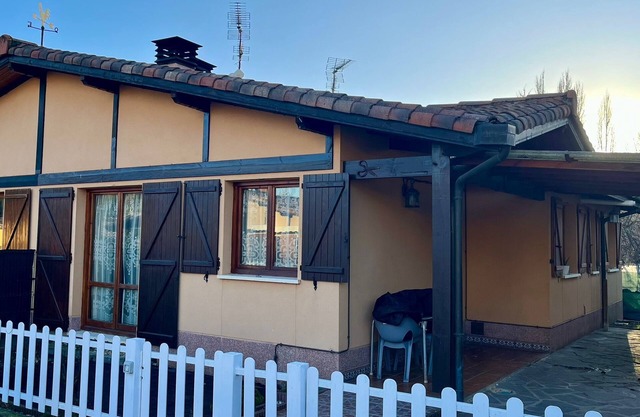 Rent cozy townhouse in Treviño County