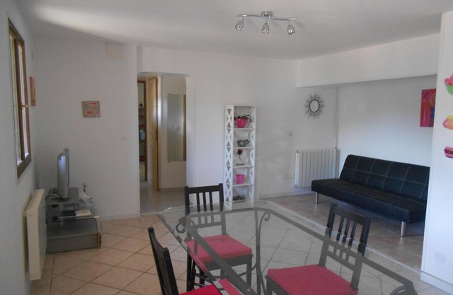 RENTAL GITE BELOW VILLA