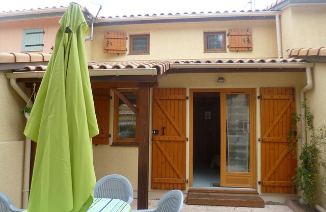 Rental villa 800 meters from the beach in St Pierre la Mer