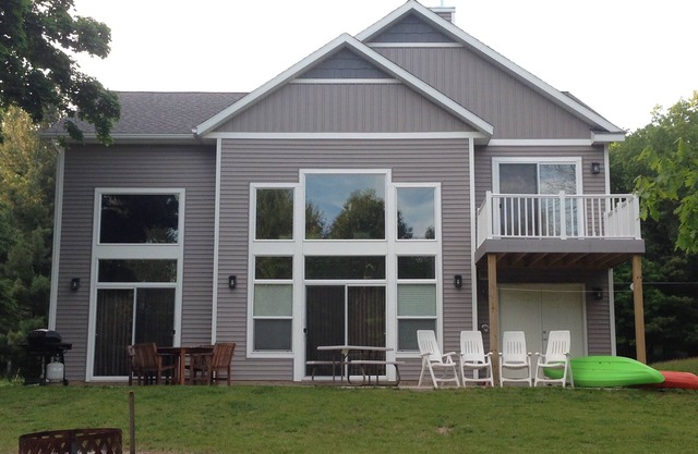 Rental With Waterfront Access To Silver Lake. Near Silver Lake Sand Dunes.