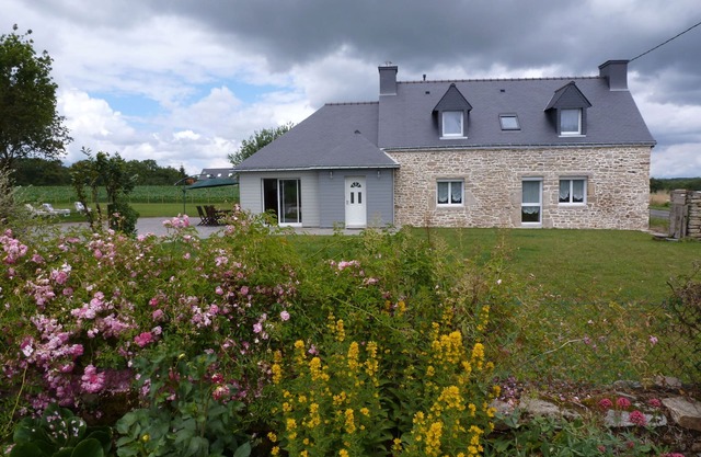 rented cottage, old house, independent, carefully restored