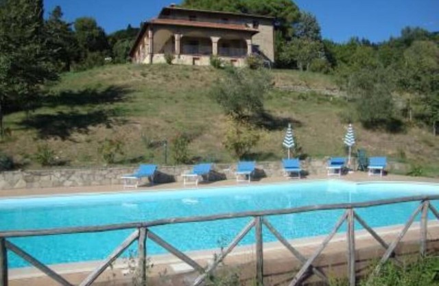 Residence 15m long with an additional 3m Roman staircase, beautifully situated under