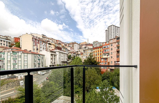 Residence Flat 5 min to Miniaturk Near Golden Horn