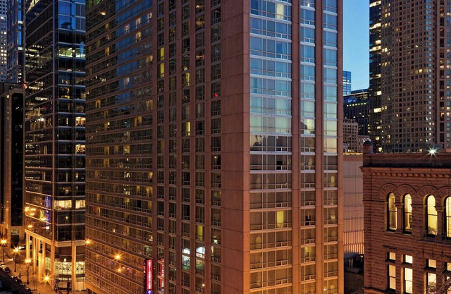Residence Inn by Marriott Chicago Downtown/River North