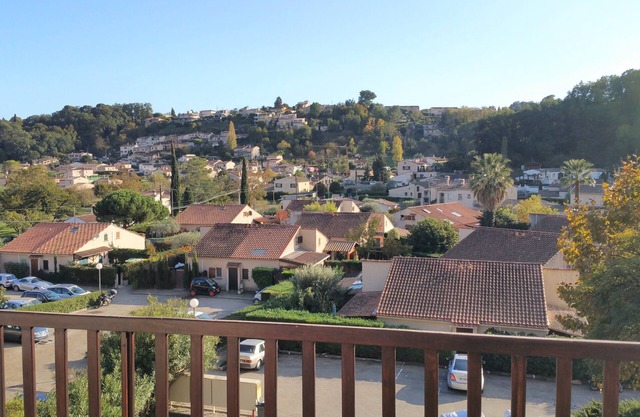 Residence Provençale Pool Parking WIFI 2 kms Sea Villeneuve Loubet 2 Rooms